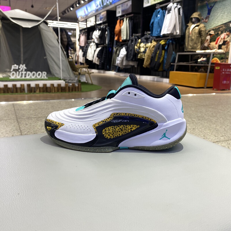 Jordan Nike Boys and Girls Luka3 Doncic 3 Big Kids Basketball Shoes Spring Fq8185 Jordan Nike Boys and Girls Luka3 Doncic 3 Big Kids Basketball Shoes Spring Fq8185