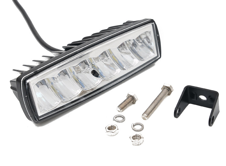 Car led Spotlight Truck 12v24v Strong Light 18W YelloW Light Headlight Off-road Vehicle Long-range Paving Light Mid-grid Fog Light