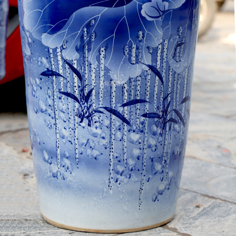 Jingdezhen ceramic hand - made lotus fish landing big red carp porcelain vase decoration to the hotel living room furnishing articles