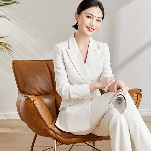 Летний модный классический костюм для отдыха, изысканный стиль, яркий броский стиль