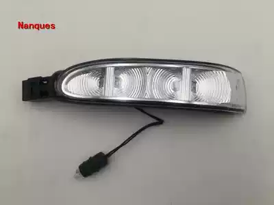 Applicable to Benz ML R class ML300 ML350 R350 R300 rearview mirror light rear mirror direction light
