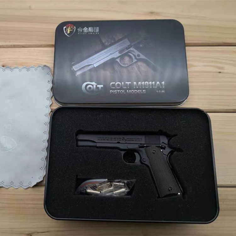 1:2.05 alloy empire all-metal Colt 1911 shell gun assembly model cannot be fired and detachable