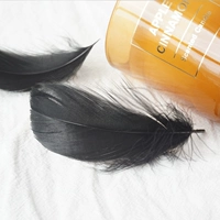 100 штук черного среднего плавучего материала.