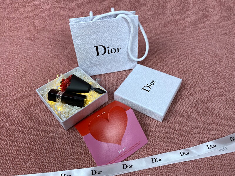 Counter Dior gift box empty box dior lipstick paper bag gift bag perfume bag lipstick box packaging bag