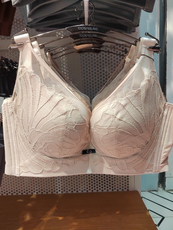 100% Feeling 1548, 1552 New Style Large Bust Bra Without Underwire, Thin Cd Cup, Comfortable Soft Cotton Adjustable Bra