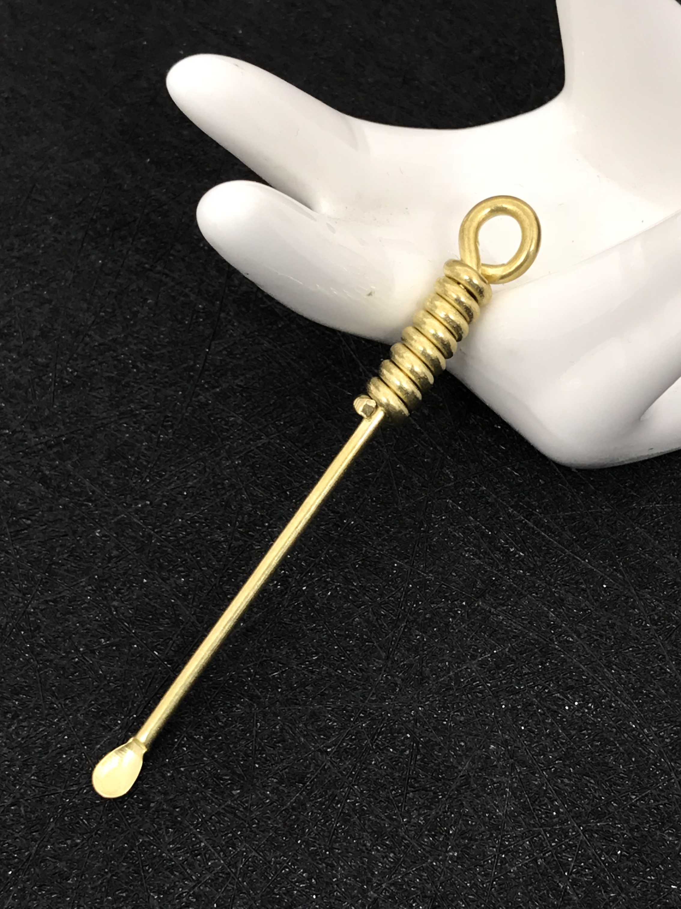 Pure handmade ear digging spoon Pure copper keychain Ear digging spoon ear digging artifact Creative brass ear digging ear shit tool