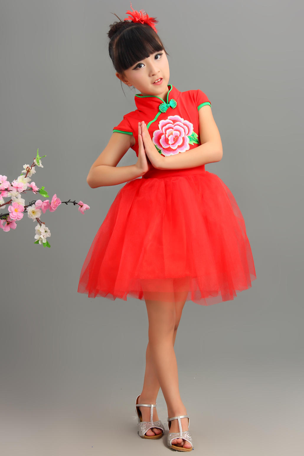 Trẻ em công chúa sườn xám váy cô gái mùa hè đầm gạc Tang phù hợp với guzheng trang phục Tutu váy thêu hoa mẫu đơn váy công chúa mầm non
