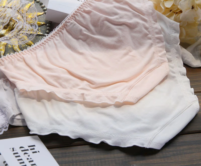 Silver Star Unicorn Cô gái tinh khiết cotton trái tim màu rắn ren thấp eo tam giác kích thước lớn đồ lót 092