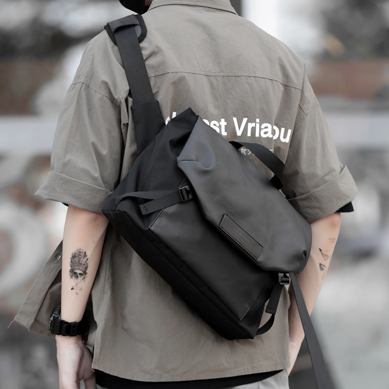 Hong Kong I Tgreg shoulder bag men's messenger bag casual tide brand messenger bag riding bag backpack tooling small shoulder bag