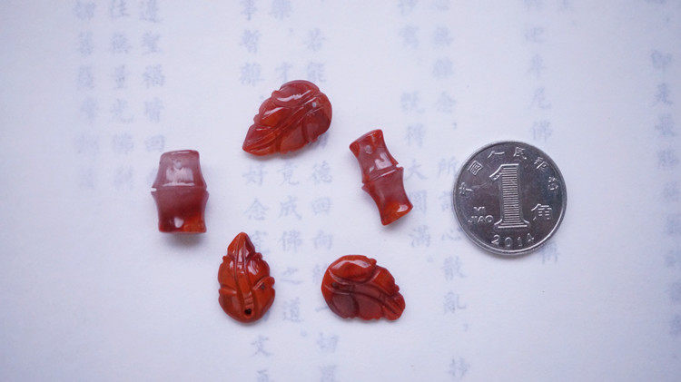 DIY аксессуары 精选四川凉山冰飘火焰纹满色满色南红玛瑙小吊坠叶子莲蓬杂件diy