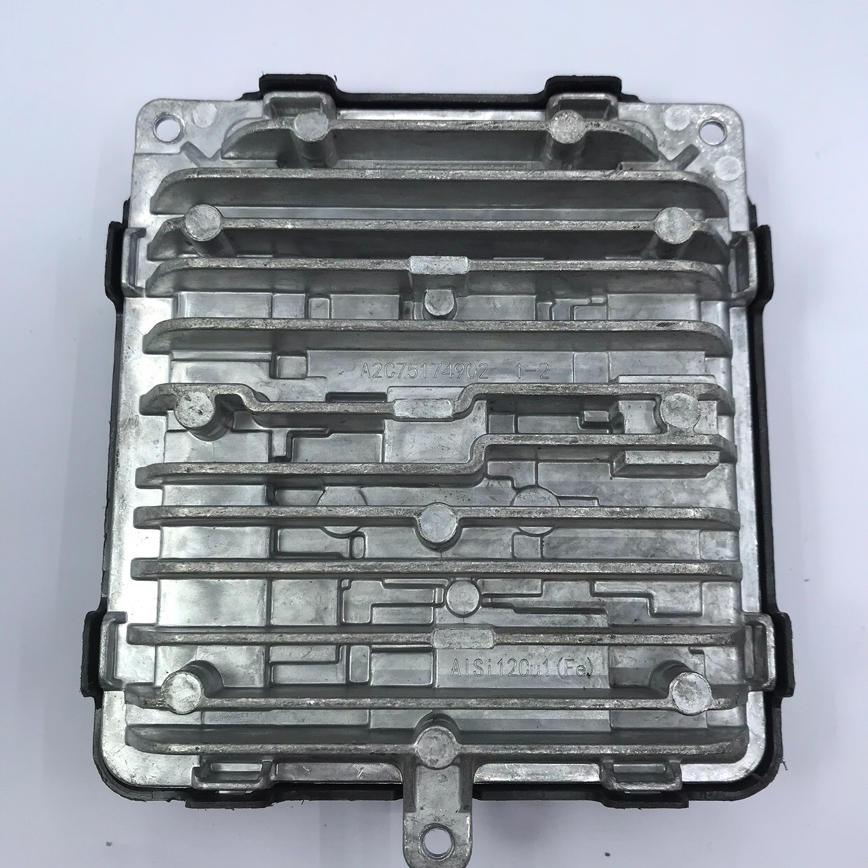 揭秘大众汽车照明系统核心部件:驱动模块、电脑板和高压包