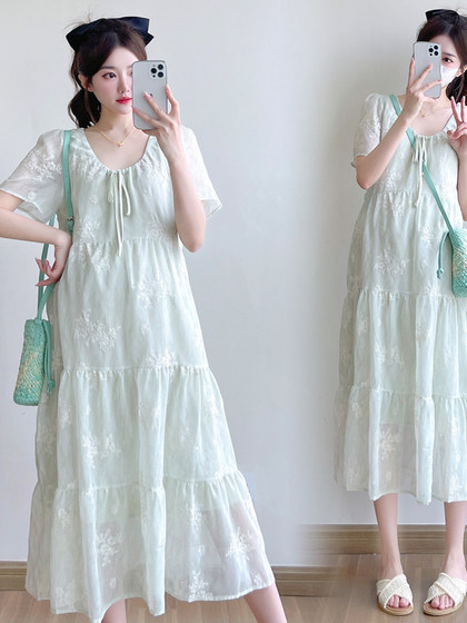 孕妇装夏装小清新绣花短袖连衣裙2025新款孕妇裙夏季甜美减龄裙子
