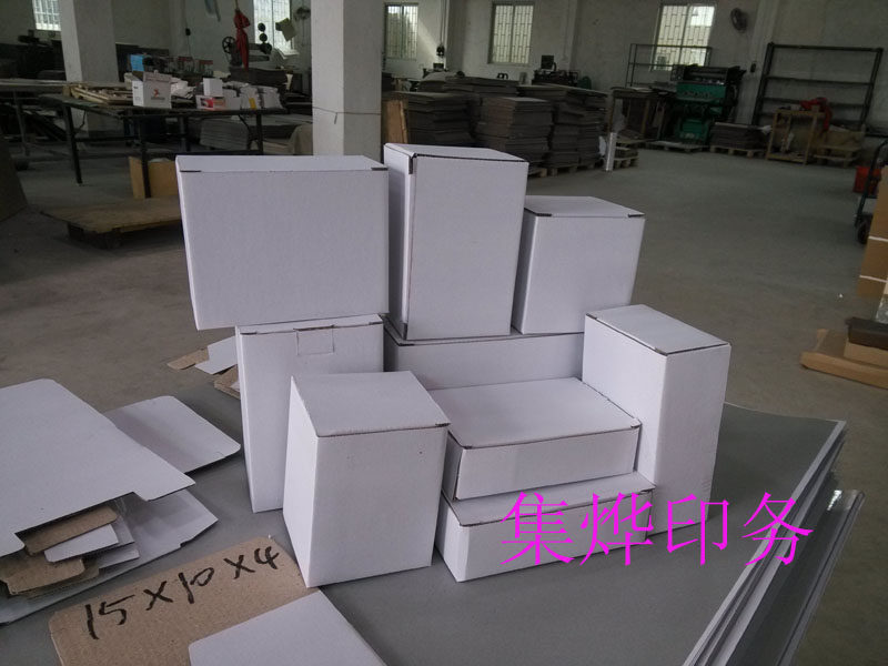 White box cardboard box Packaging Three layers of corrugated single-sided white box white box bookings made 12 * 12 * 12CM