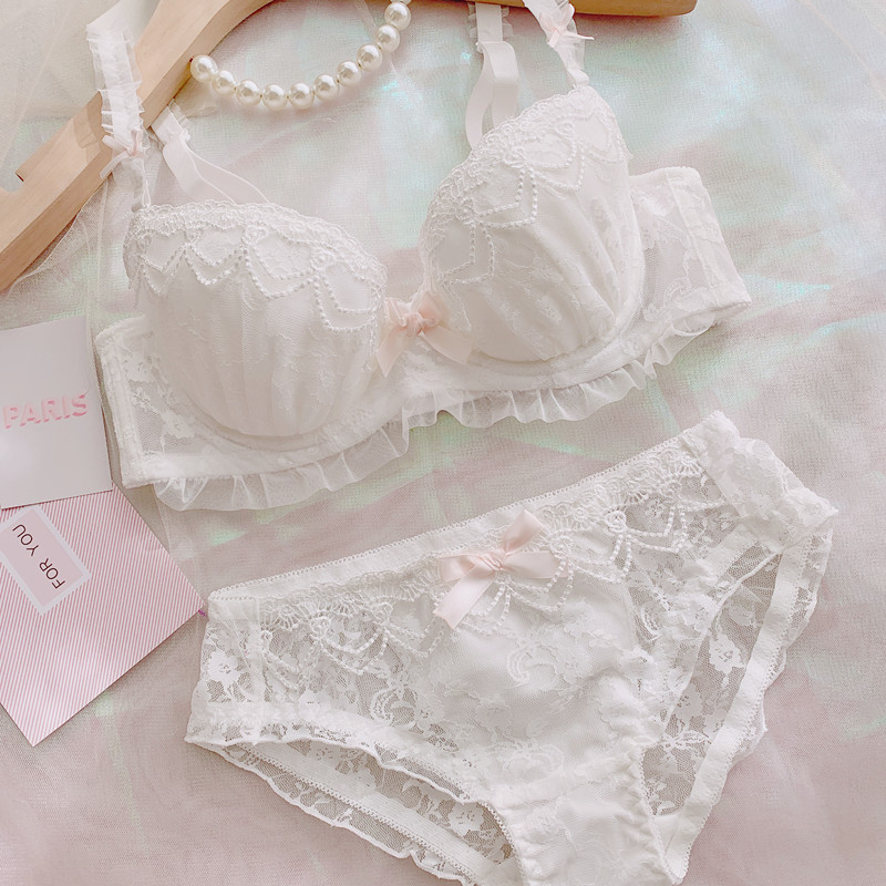 Japanese Sweet Girl White Full Lace Thin Cup Side Support Plus Size Bra Set Japanese Style Lingerie Underwear Makes You Look Smaller