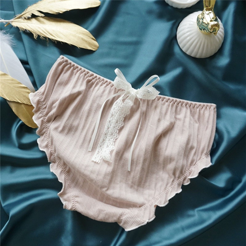 4 Japanese girls sweet and cute cotton comfortable briefs ladies sexy fresh low waist panties