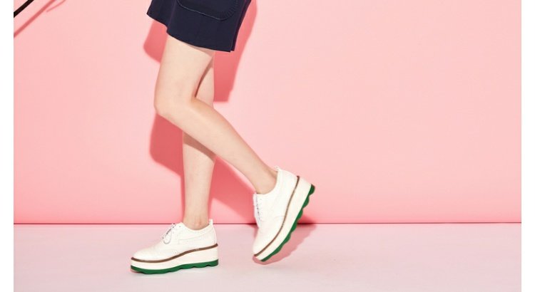 Teenie Weenie gấu hè nữ giản dị Một váy váy chữ TTWH72670Q - Váy chân váy len