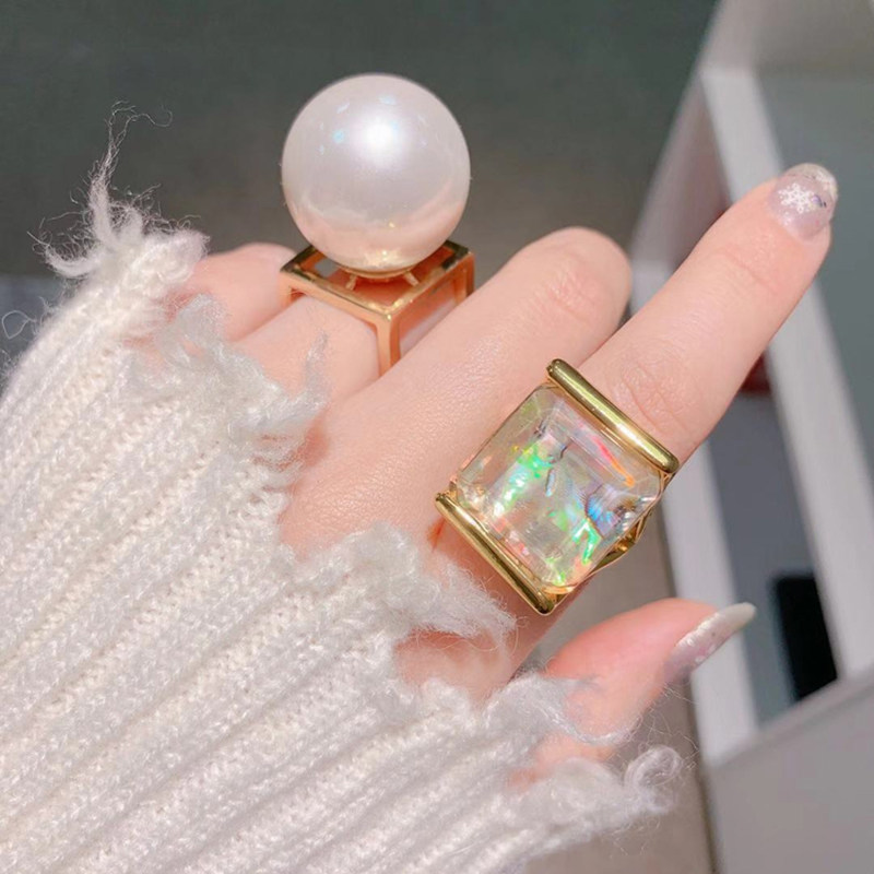 Day Style Light Extravagant Colorful Shells European And European Fashion Personality Small Crowddesign Ring Trend Net Red Index Finger Ring Accessories