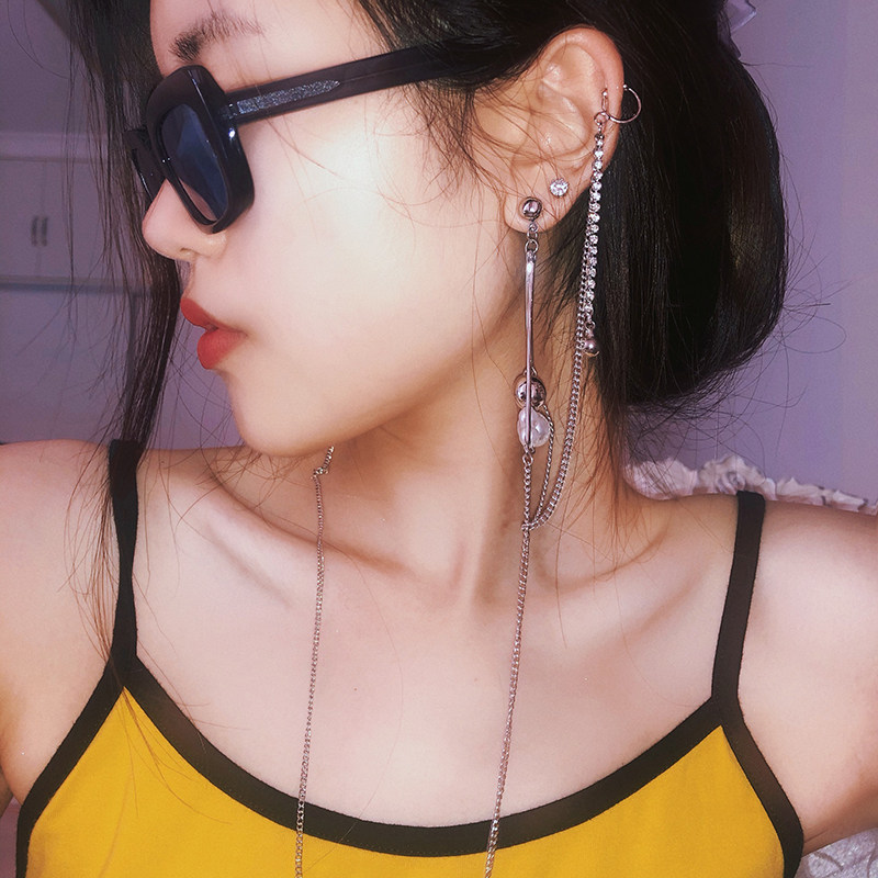 Euro-American fashion hot girl-style pearl water drill stream soda long-plate ear tip with ear decorative knot chain