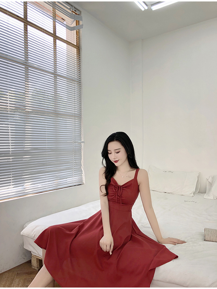 VK旗艦店 韓國風露肩收腰系帶修身性感吊帶無袖洋裝