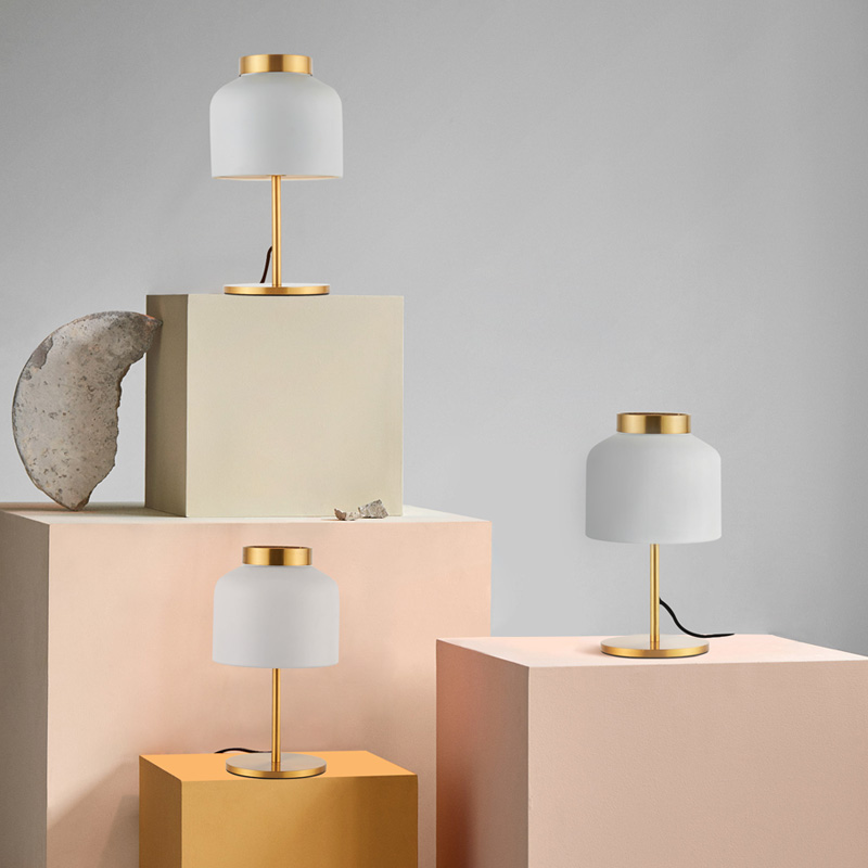 Nordic Wind plug-in electric small table lamp white bedroom ins Teenage Girl Light Extravagant Fashion Cozy Decorated Children Room Bed Headlights