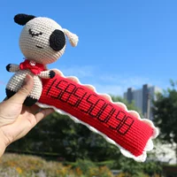 Meng Pet Puppy Moving. Материал номерного знака содержит инструменты