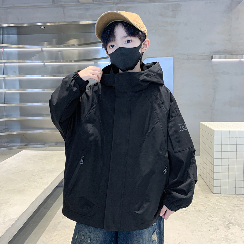 Boys' Windbreaker Jacket, Spring and Autumn 2026 New Style, Casual Hooded Zipper Jacket for Older Children, Stylish Korean Version, Black