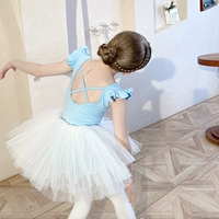 Белая юбка без рукавов