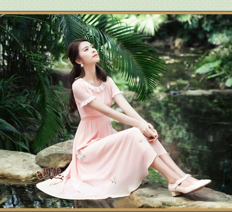 Gió tre cứng đầu 2019 hè mới của phụ nữ nghệ thuật retro cổ điển thêu vòng cổ ngắn tay dài đầm voan - Sản phẩm HOT đồ nữ