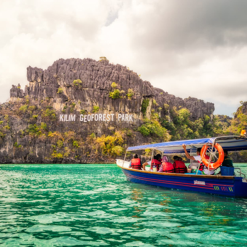 西北青甘大环线6天5晚小团精品游，一场穿越时空的旅程