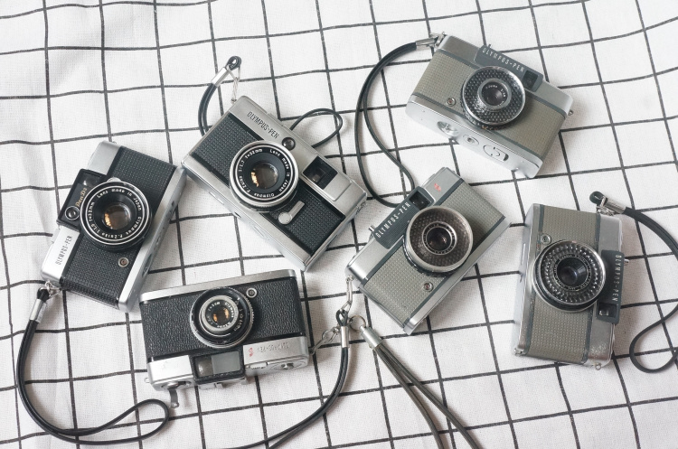 Olympus PEN series half-frame camera PEN-EE EES D2 EED mechanical film point-and-shoot camera