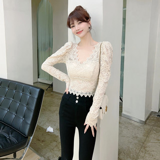 卡卡女装官方旗舰正品法式V领镂空带杯垫蕾丝衫百搭修身打底上衣