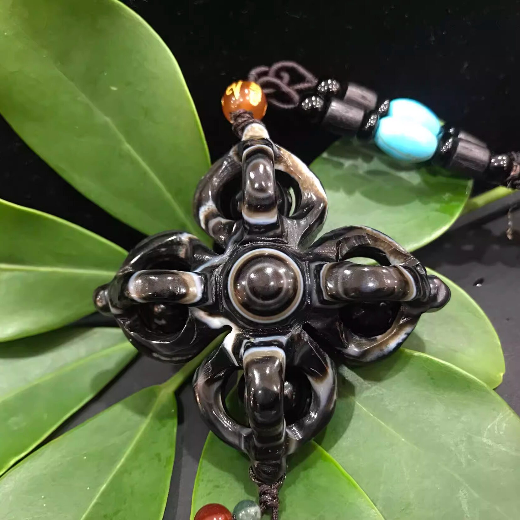 天眼石葉子形狀天眼珠巴西瑪瑙手工雕刻吊墜民族風復古裝飾掛飾-淘寶 