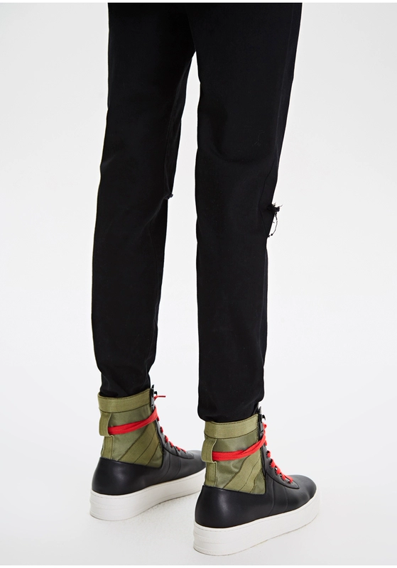 Xu hướng quần áo mùa thu nam của TRENDIANO cá tính với giày cao Martin 3GA351806P - Giay cao