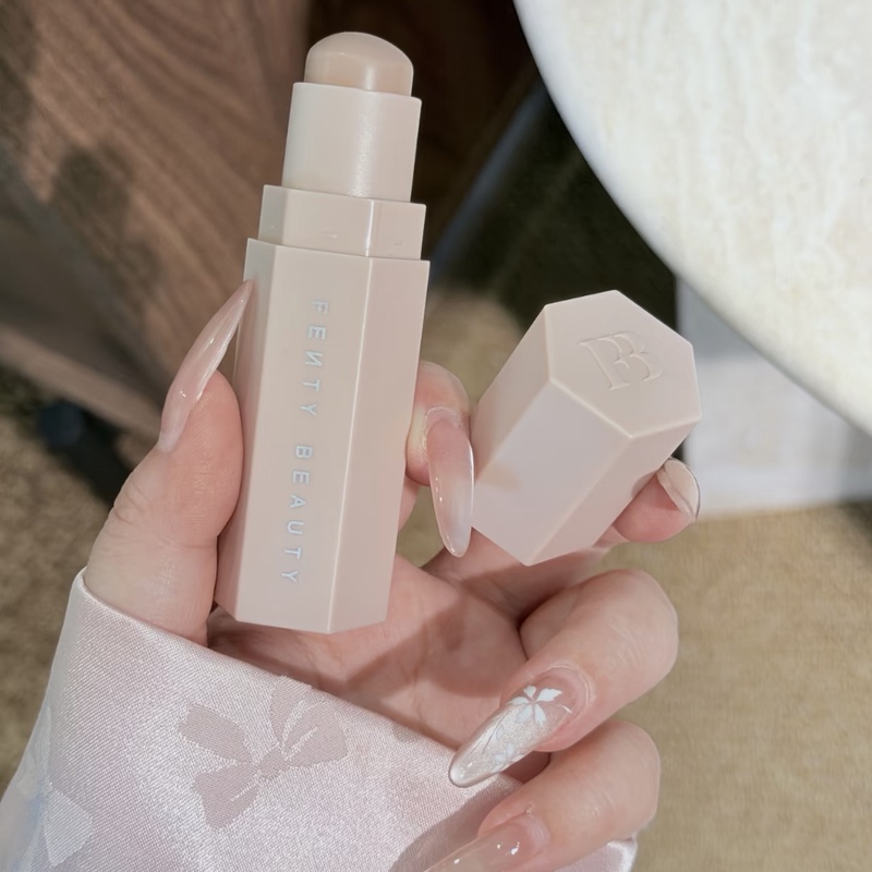 Fenty Beauty Rihanna Contour Stick Matchstick Soft Mist Sculpting Stick Shadow Nose Shadow Contouring