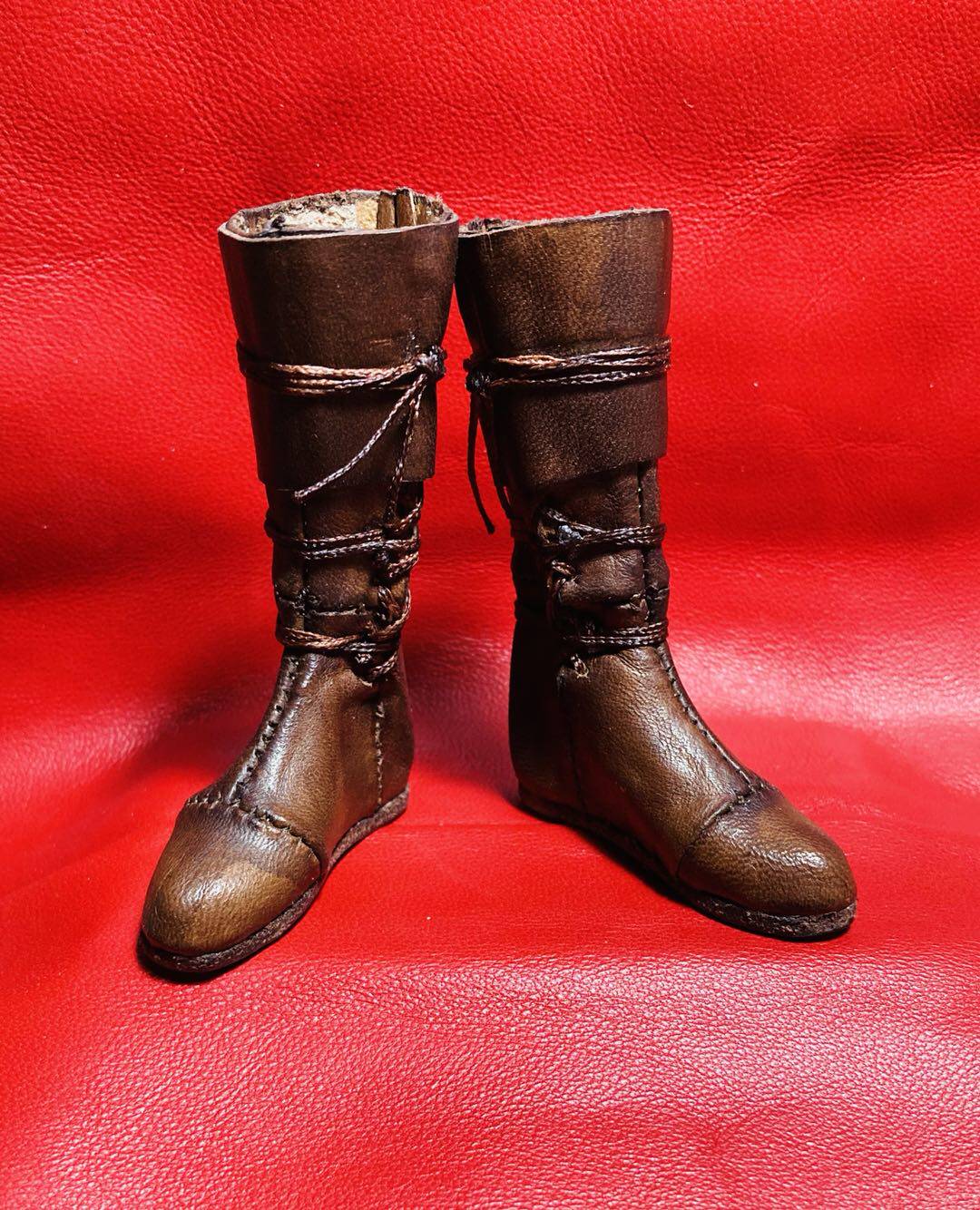 1: 6 Aragon's boots-Taobao
