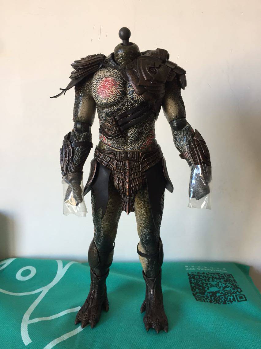 1:6 Lion Face Ultimate Warrior Repair