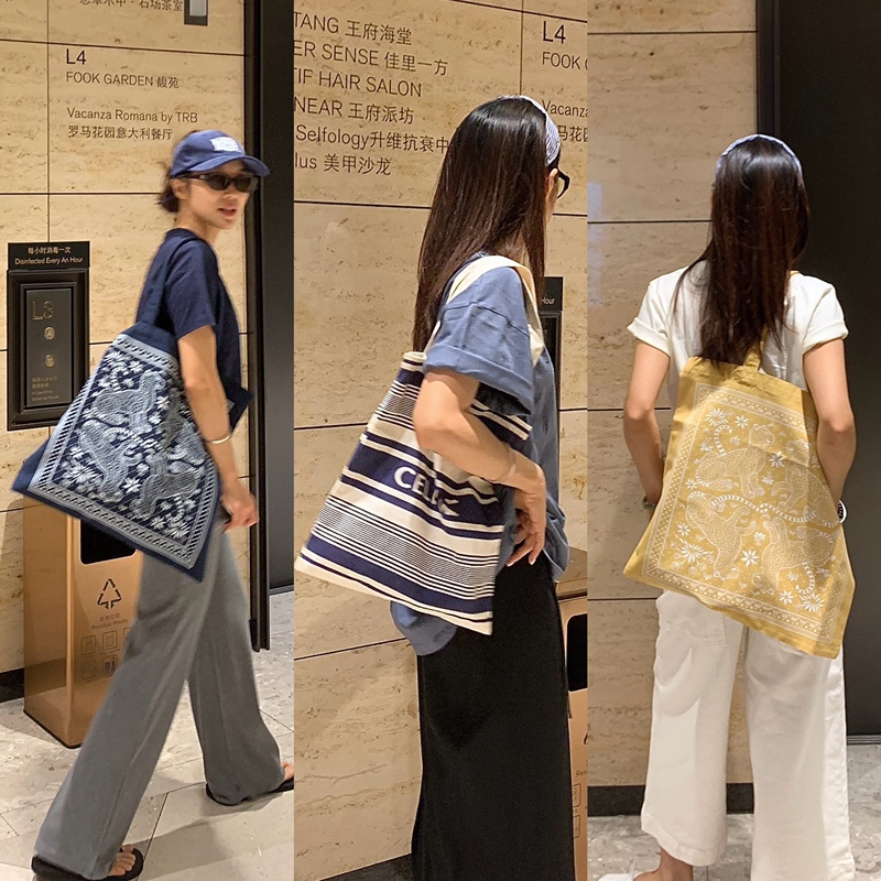 6/16 Non-Commercially Available Printed Version, 100% Canvas Material, Portable Single-Shoulder Canvas Tote Bag