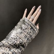 CHICYOU (small fragrant roof series zui beauty coat) heavy weight sequin woven gilt luxury coat