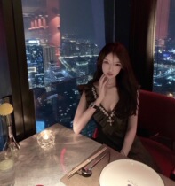 CHICYOU LUXURIOUS RICH GREY DIAMOND V COLLAR LOTUS LEAF SIDE SKIRT Slim Temperament Sleeveless Cashew Dress