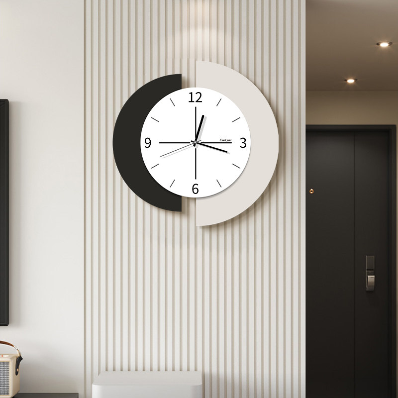 Creative Living Room Wall Clock, Modern Light Luxury Clock, 2026 New Model, Simple and Elegant Wall-Mounted Silent Clock for Home Use