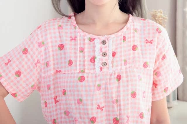Bông gạc đôi nightdress nữ ngắn tay mùa xuân và mùa hè phần mỏng cotton đồ ngủ phần dài dâu tây tươi hoa nhà ăn mặc