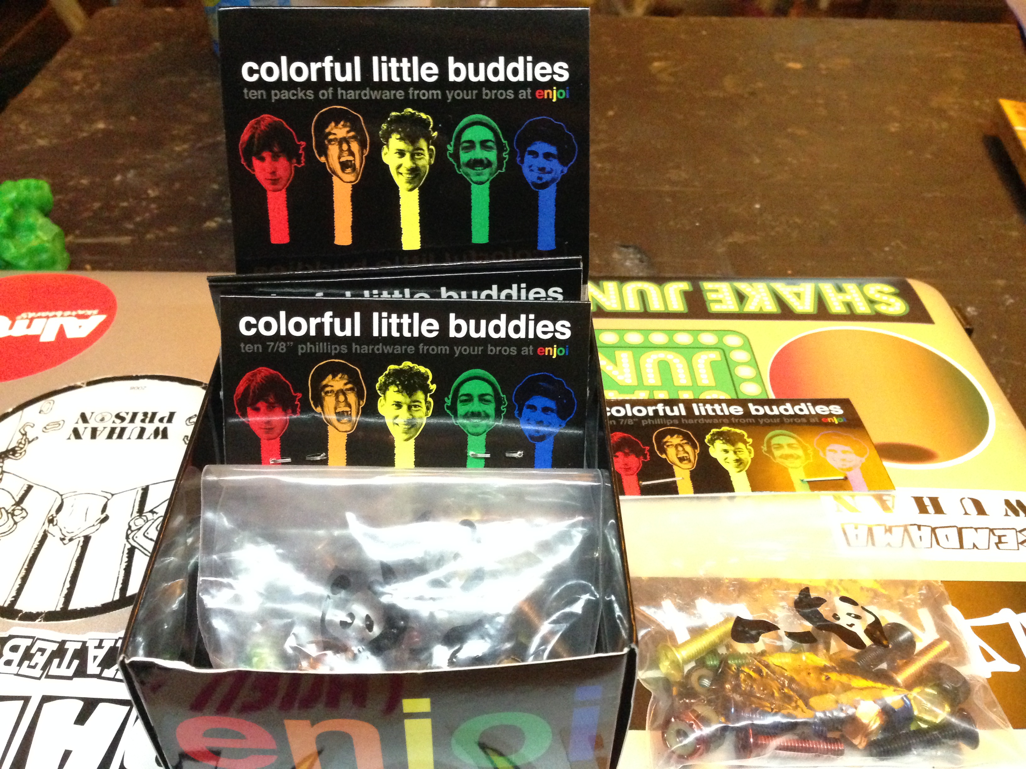 Import Color Enjoi - Shake junt Skateboard Bridge Nails