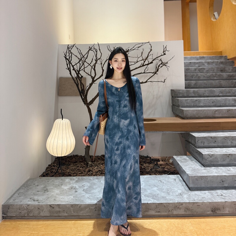 Fjord | 100% Mulberry Silk | 45 ° Bias-Cut | 16mm Double Crepe Lightweight Summer Long-Sleeve Dress - 6994 Fjord | 100% Mulberry Silk | 45 ° Bias-Cut | 16mm Double Crepe Lightweight Summer Long-Sleeve Dress - 6994