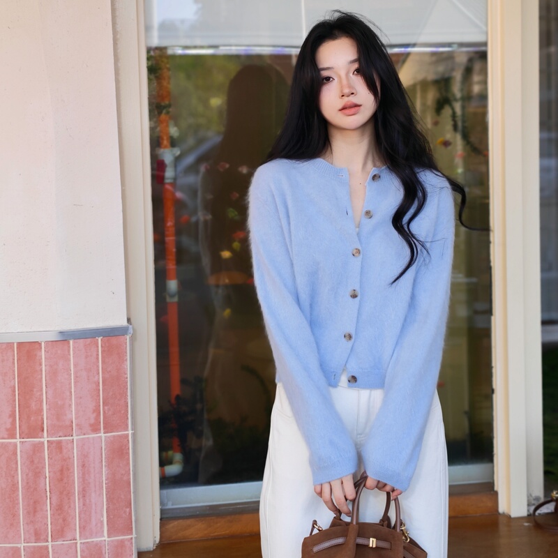 Song of Clear Skies | 100% Cashmere Garment with Brushed Finish | Round Neck, Relaxed Style, Classic Designer Cashmere Cardigan - 7091 Song of Clear Skies | 100% Cashmere Garment with Brushed Finish | Round Neck, Relaxed Style, Classic Designer Cashmere Cardigan - 7091