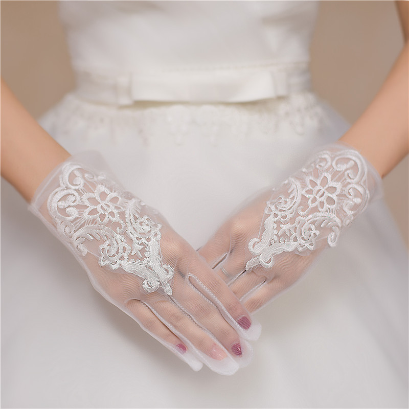 2017 bridal wedding gloves short Korean five finger lace white wedding dress lace accessories S