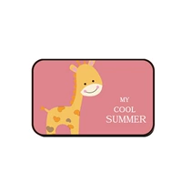 Окно с надписью с яблоком