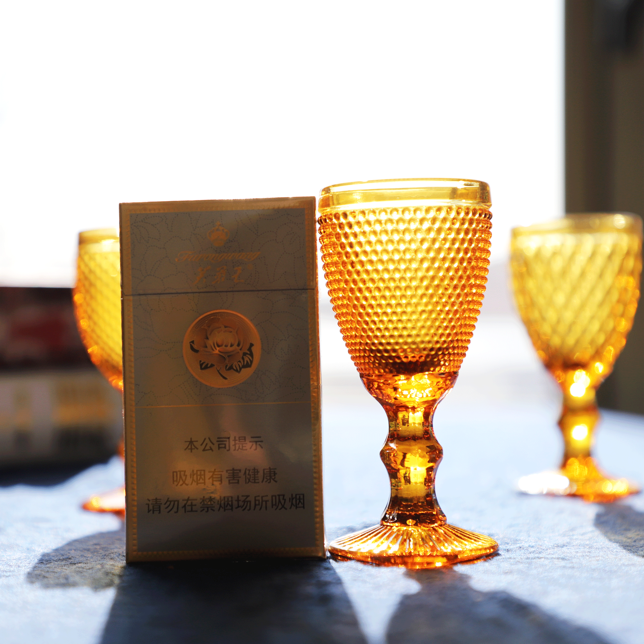 Ликер Cup 【6只装】好看的欧式浮雕烈酒杯彩色白酒杯聚会杯装饰果汁一口杯 Meet