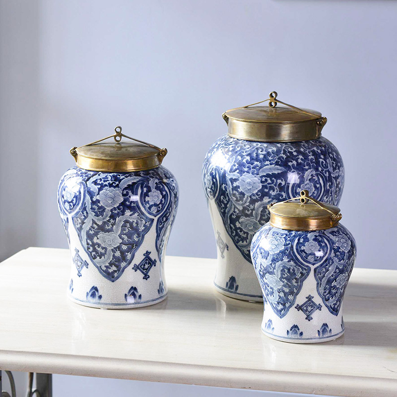 American classical ceramic pot decoration European -style wine cabinet living room ceramic with copper soft decoration home decoration crafts (1627207:1775581871:sort by color:Blue and white ceramic trumpet)