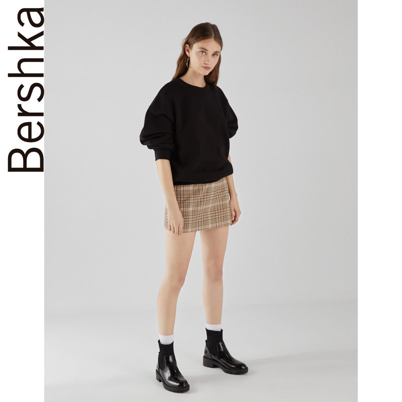 Sweatshirt femme BERSHKA - Ref 3214810 Image 4