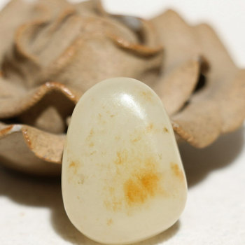Golden skin 9.2g white jade pendant pendant bracelet seed hetian jade seed raw stone raw material